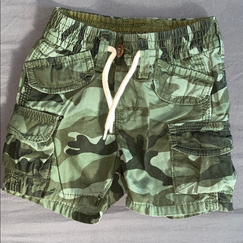 Camouflage baby gap shorts